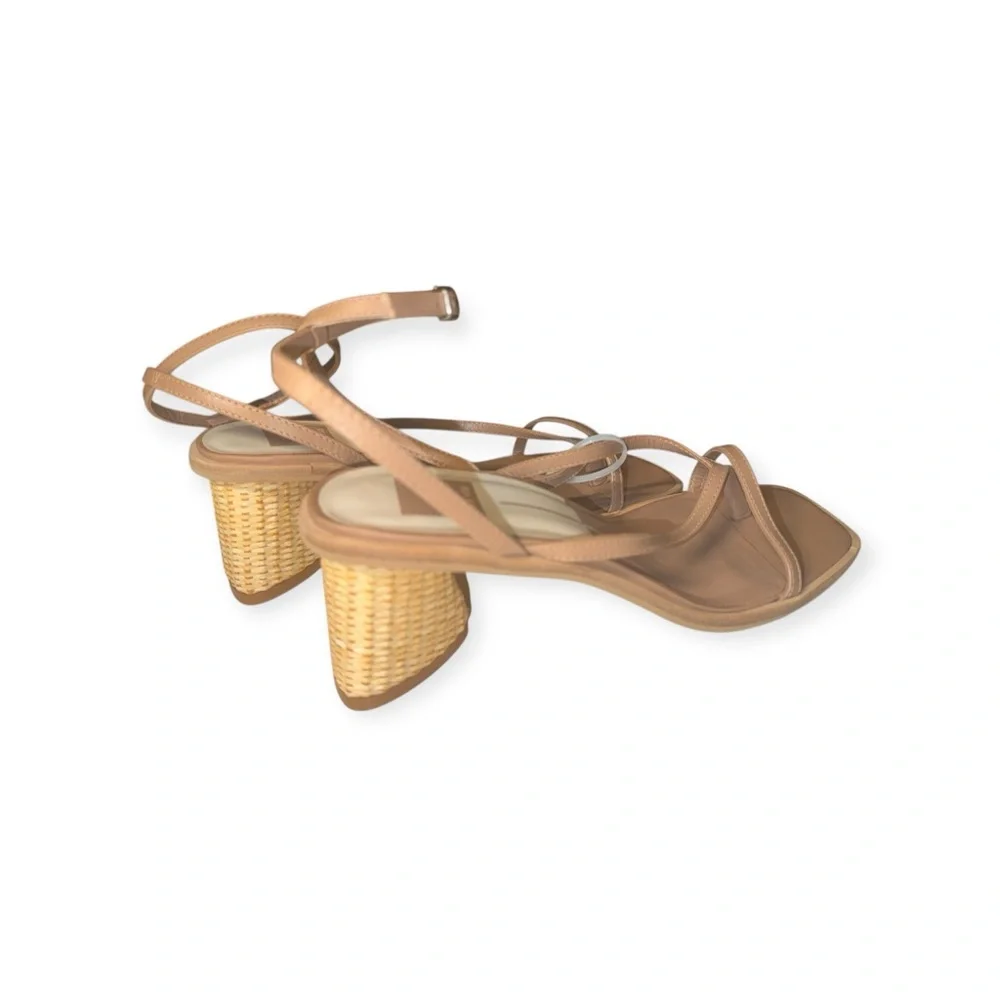 🔥 Dolce Vita Women’s Sandals With Ankle Strap Size 7W NWOB 🔥 - Picture 2 of 5